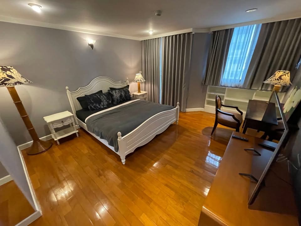 Supalai Place Sukhumvit 39