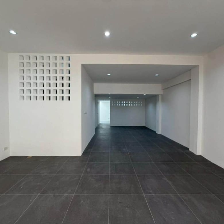 Single House Sukhumvit 101