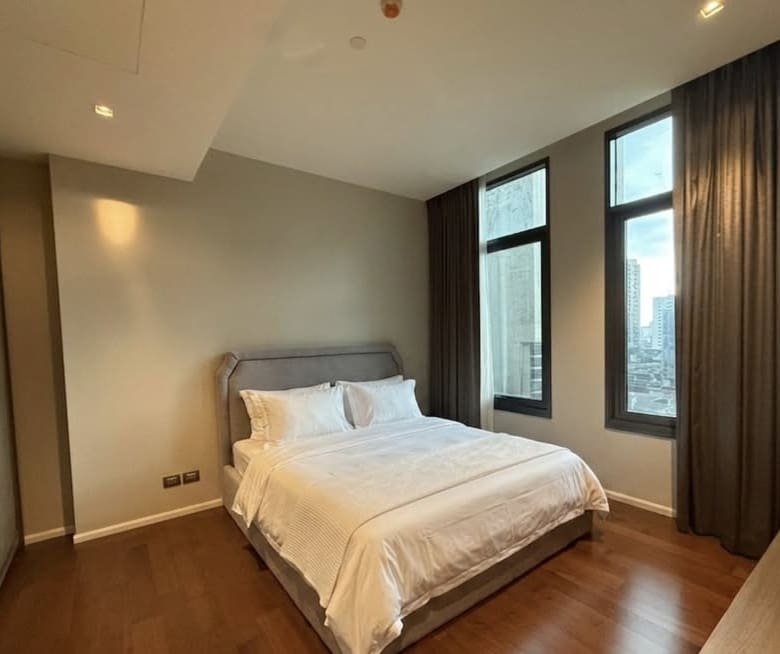 The Diplomat 39