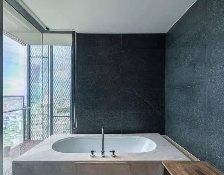 The Met Sathorn