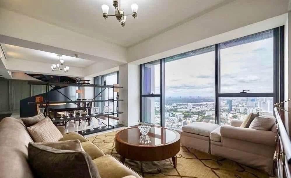 The Met Sathorn