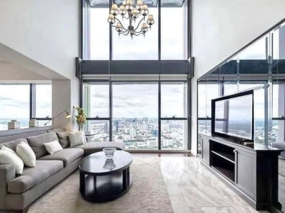 The Met Sathorn