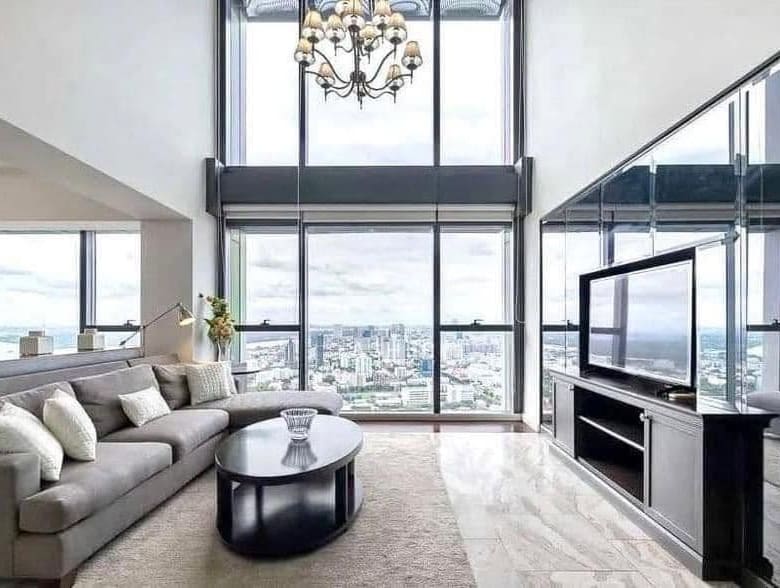 The Met Sathorn