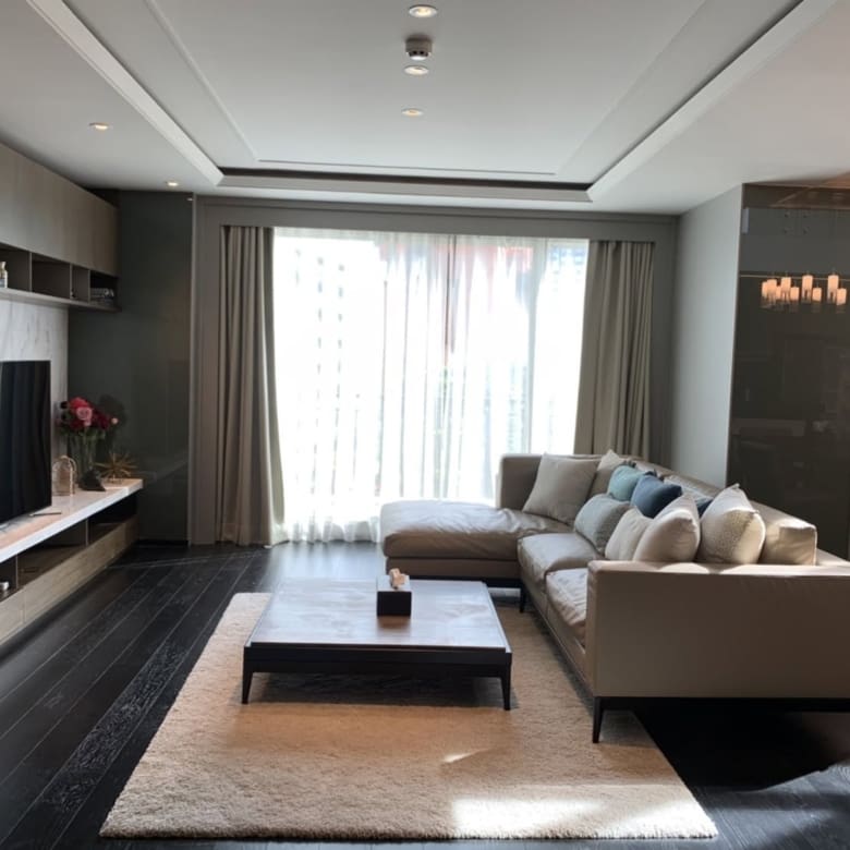 The Crest Sukhumvit 24