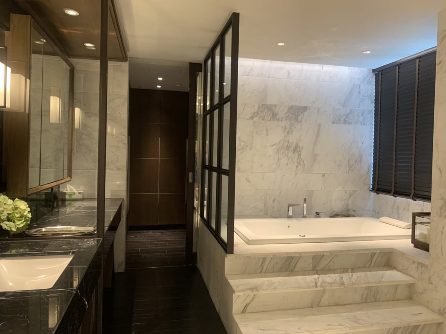 The Crest Sukhumvit 24