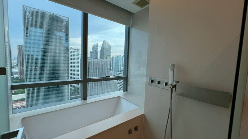 The Room Sukhumvit 21