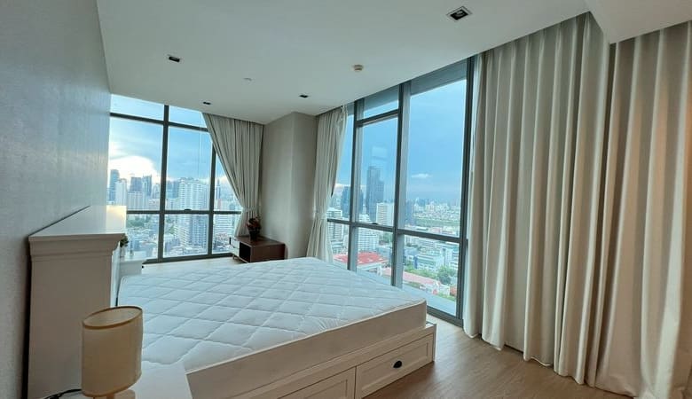 The Room Sukhumvit 21