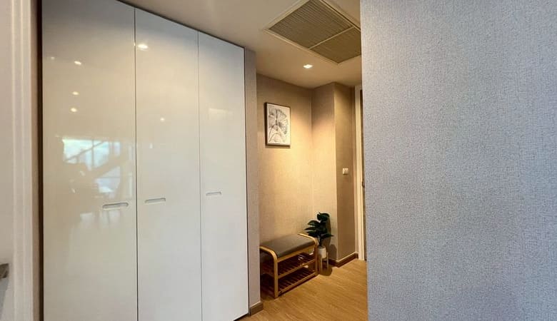 The Room Sukhumvit 21