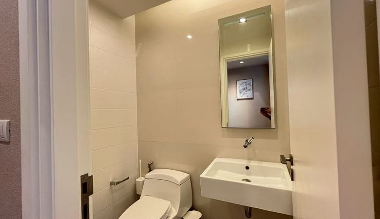 The Room Sukhumvit 21