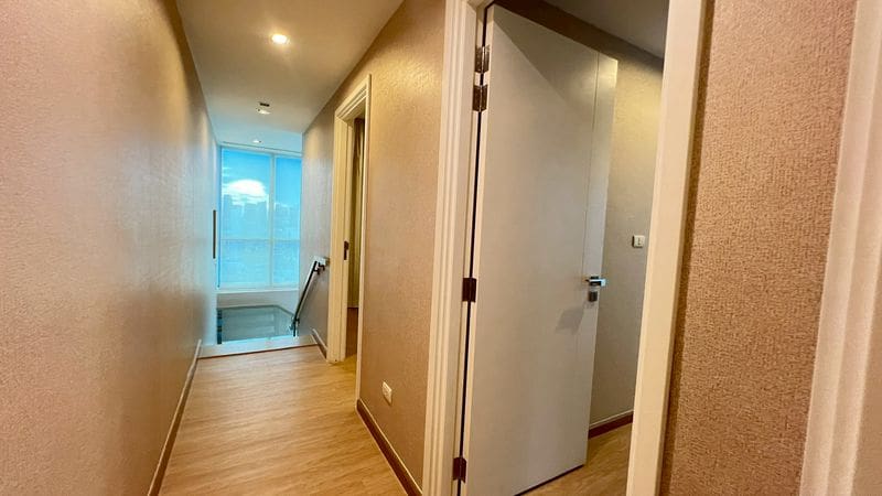 The Room Sukhumvit 21
