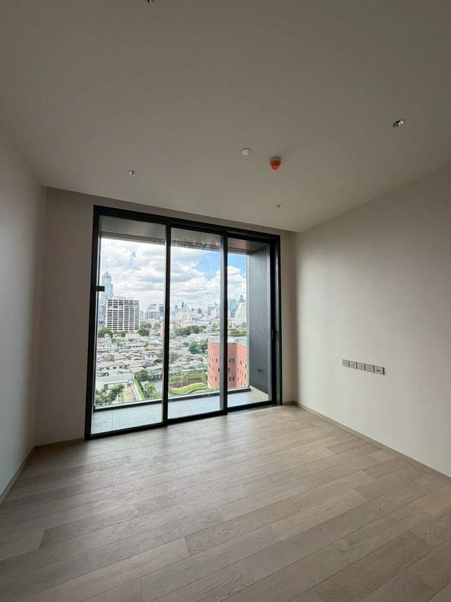 EI8HTEEN SEVEN – One Bangkok