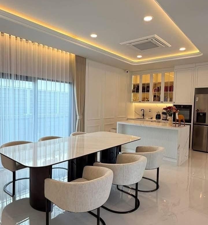 The City Sathorn-Suksawat