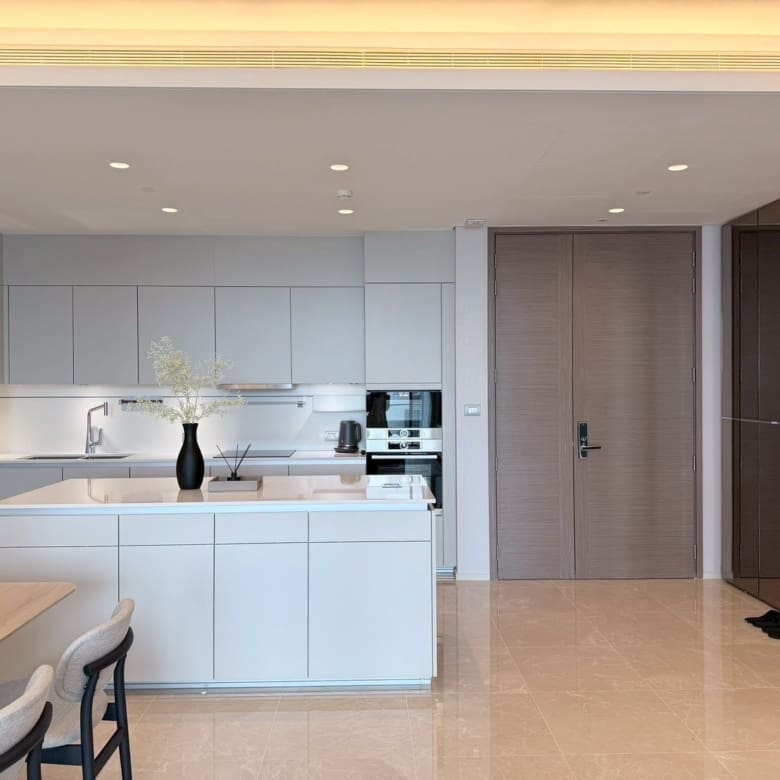 The Residences at Sindhorn Kempinski