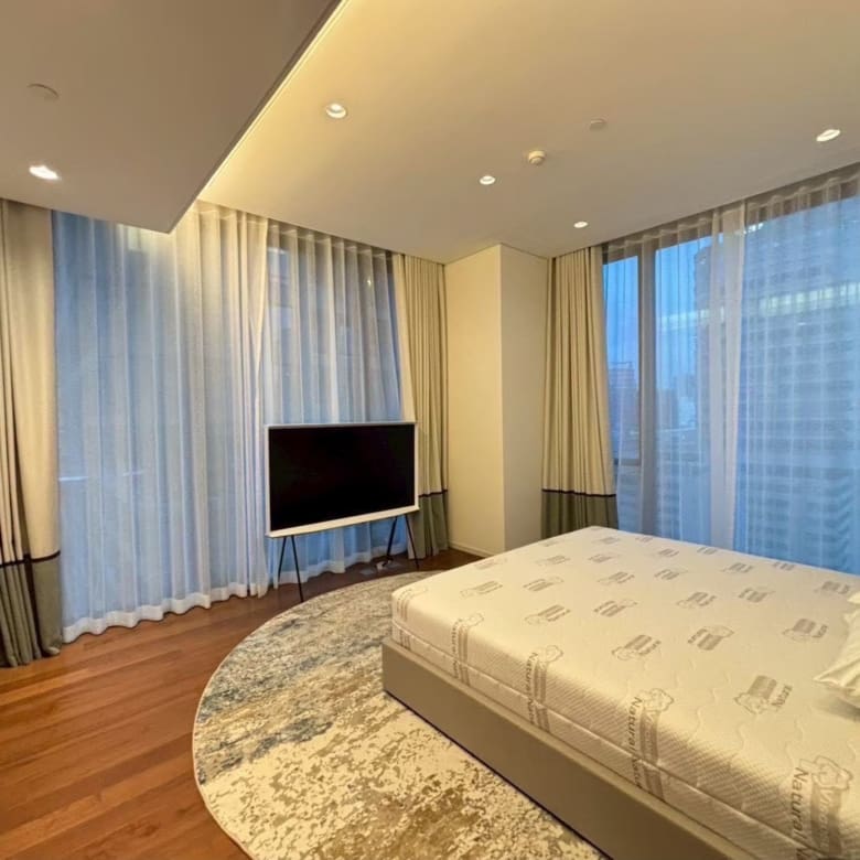 The Residences at Sindhorn Kempinski