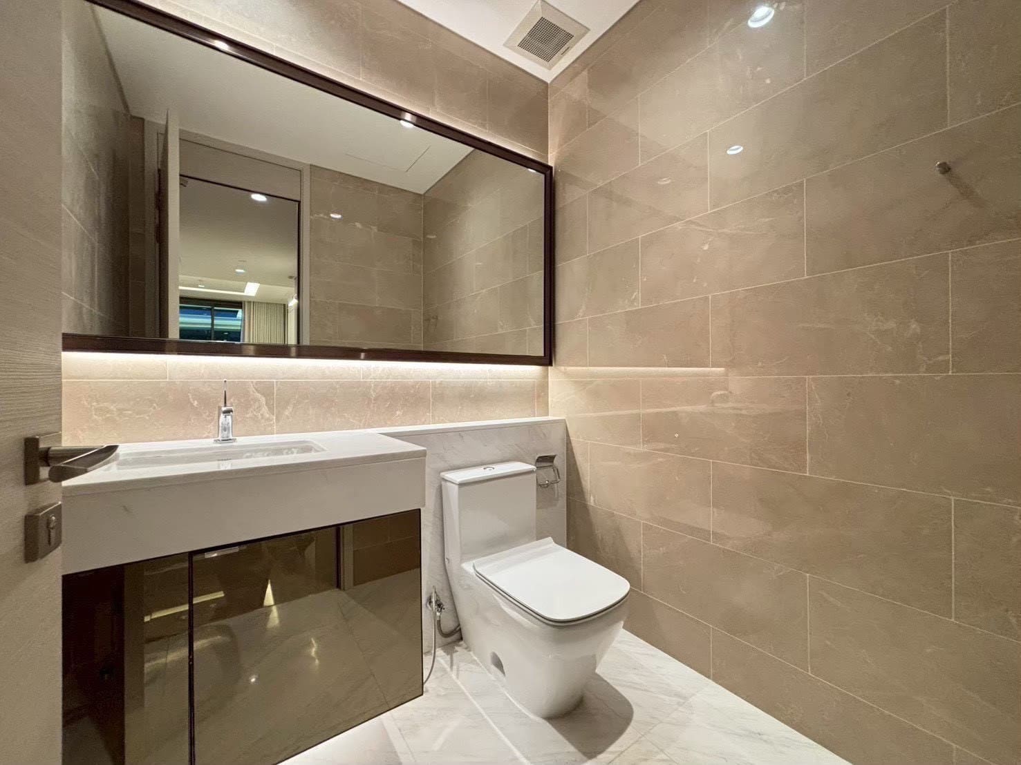The Residences at Sindhorn Kempinski