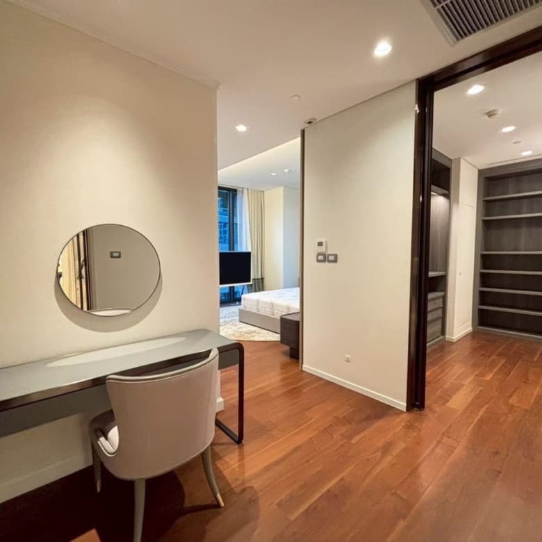 The Residences at Sindhorn Kempinski