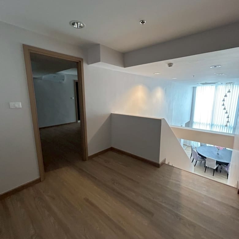 Sathorn 111