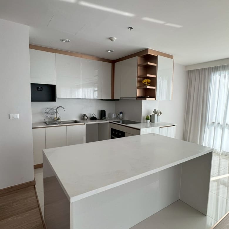 Sathorn 111