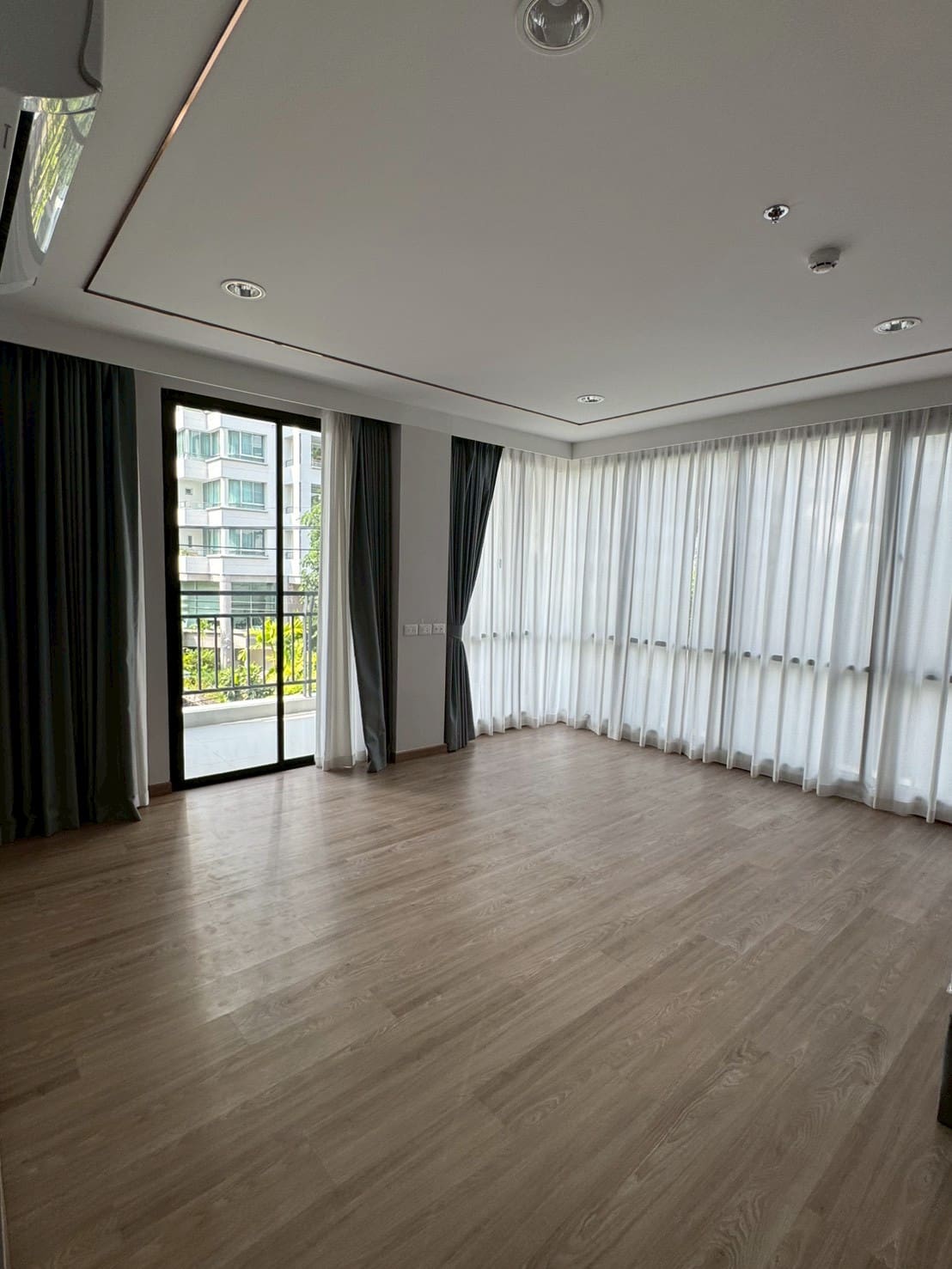 Sathorn 111