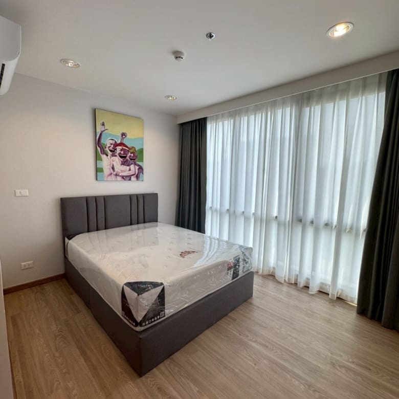 Sathorn 111