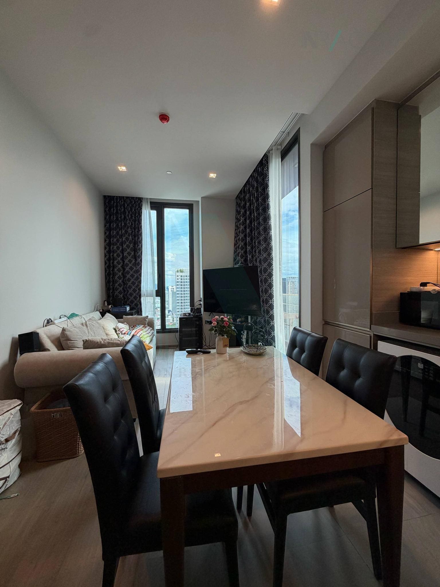 The Crest Park Residences