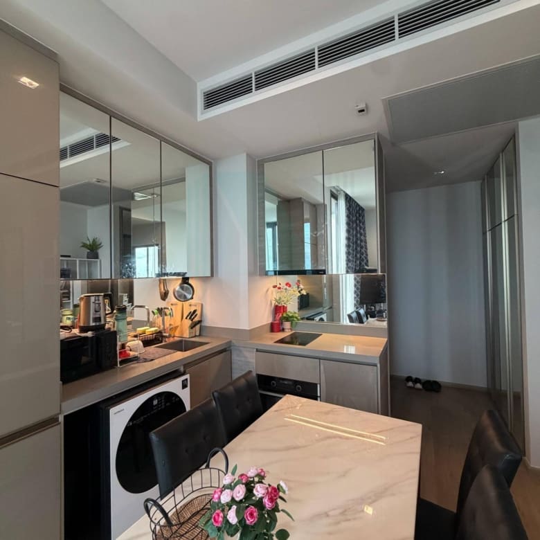 The Crest Park Residences