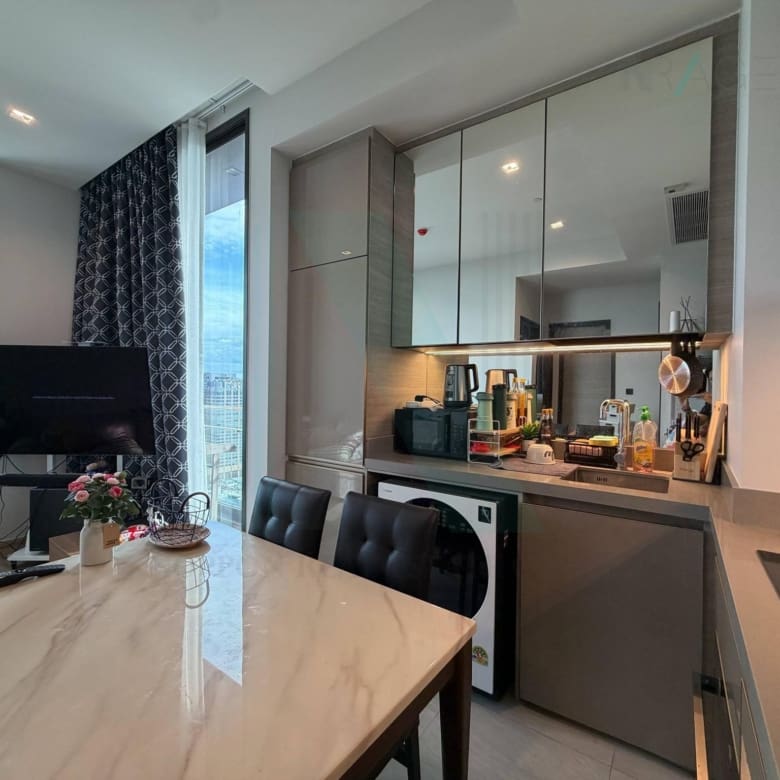 The Crest Park Residences
