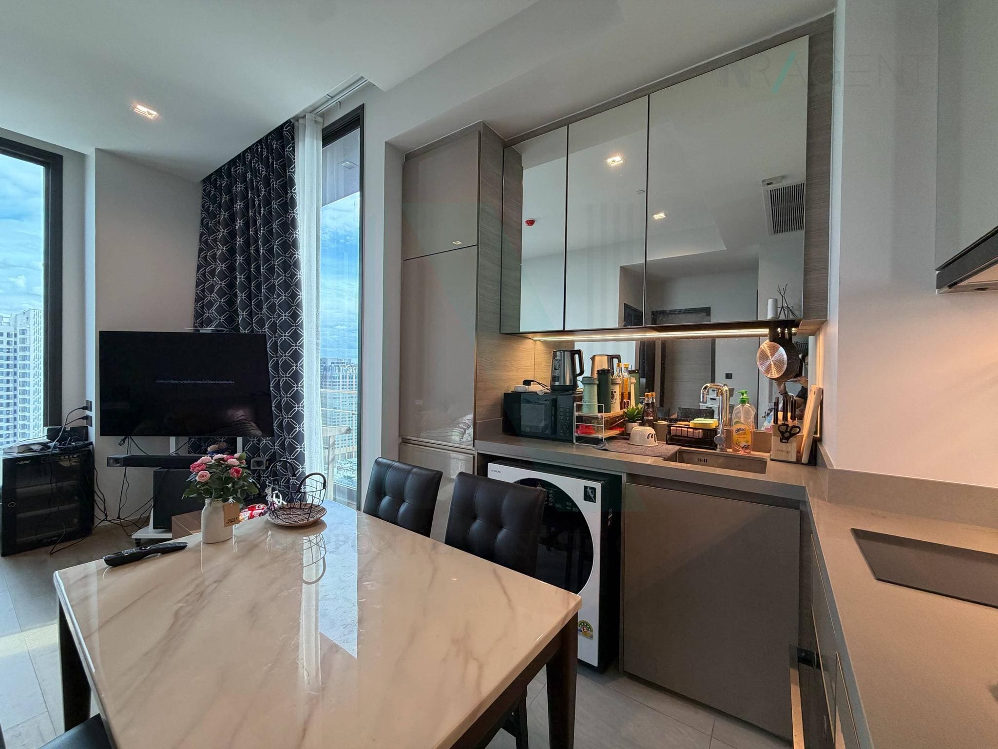 The Crest Park Residences
