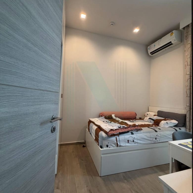 The Crest Park Residences