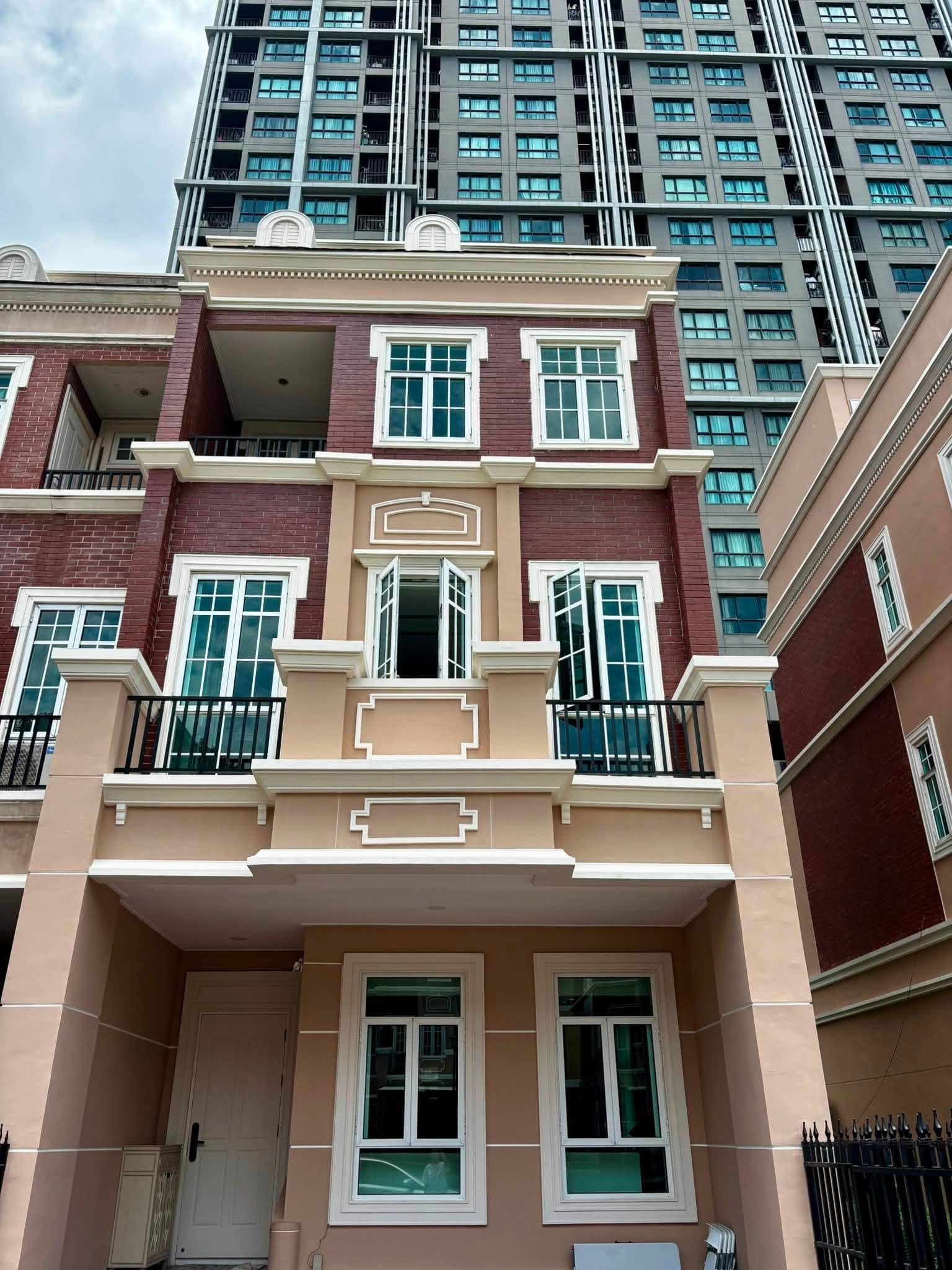 Garden Square Sukhumvit 77