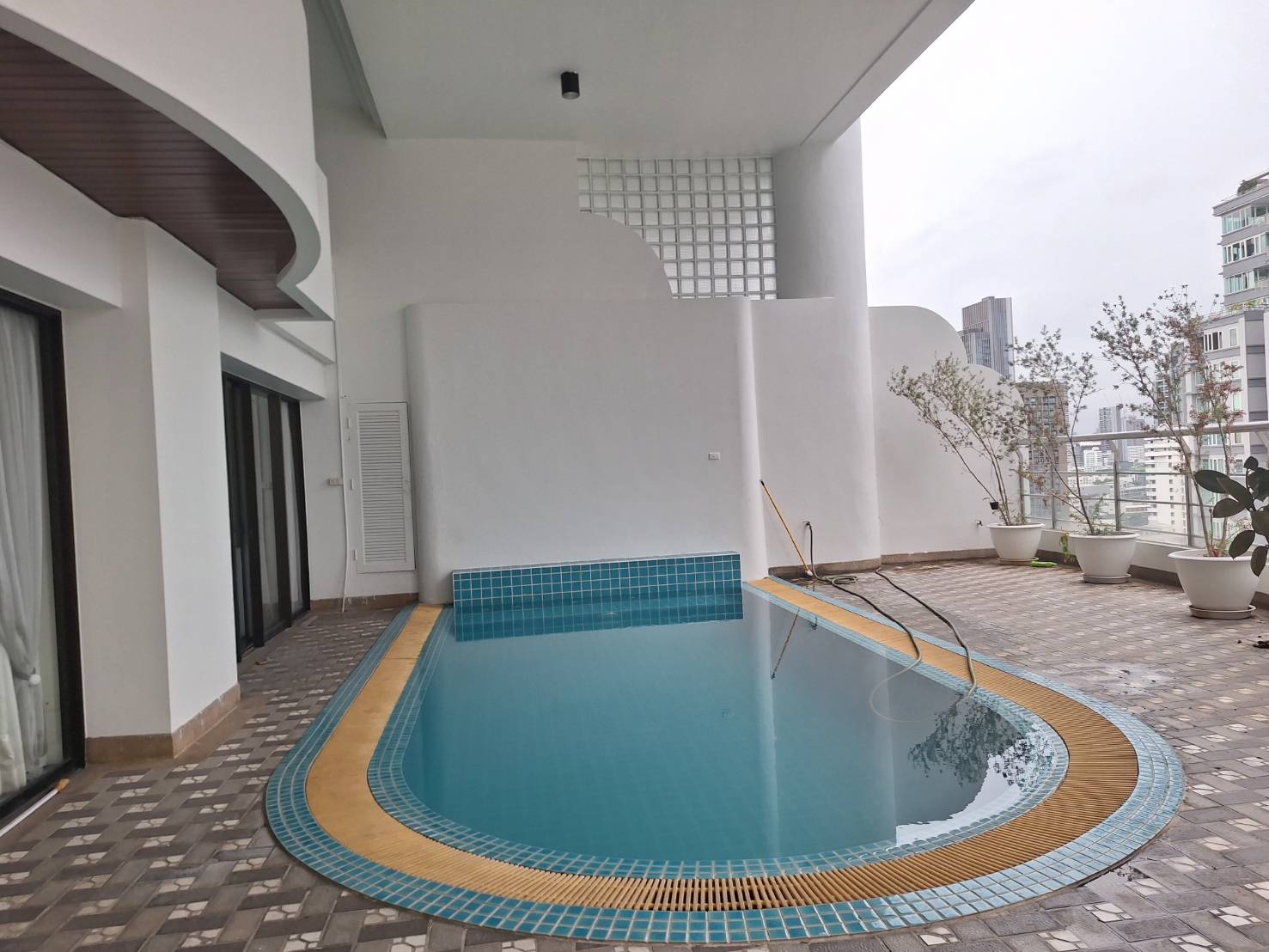 Le Raffine Sukhumvit 24