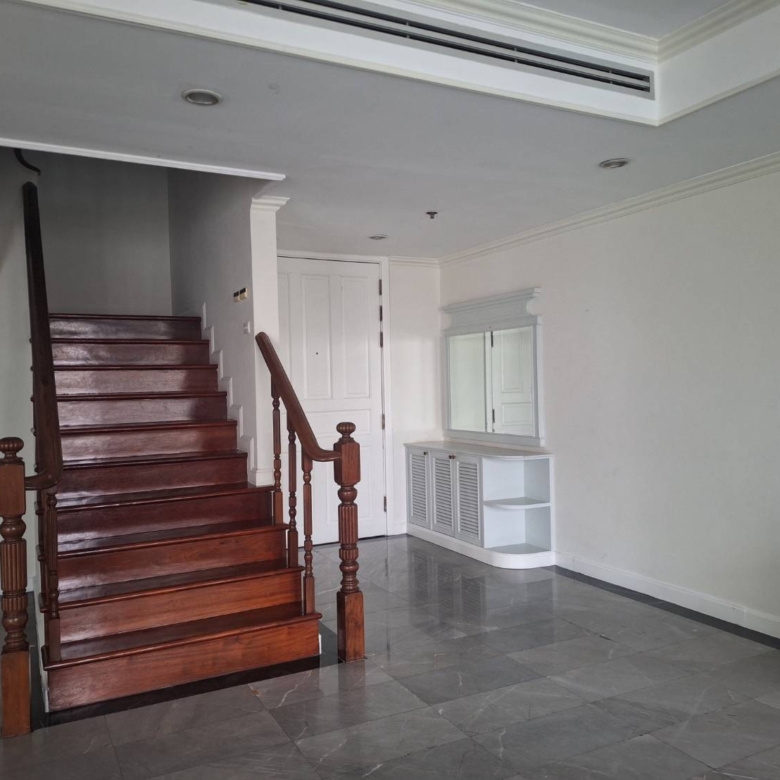 Le Raffine Sukhumvit 24