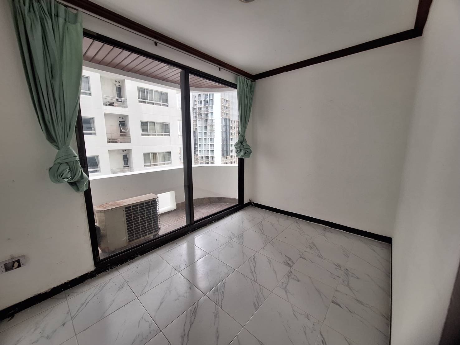 Le Raffine Sukhumvit 24