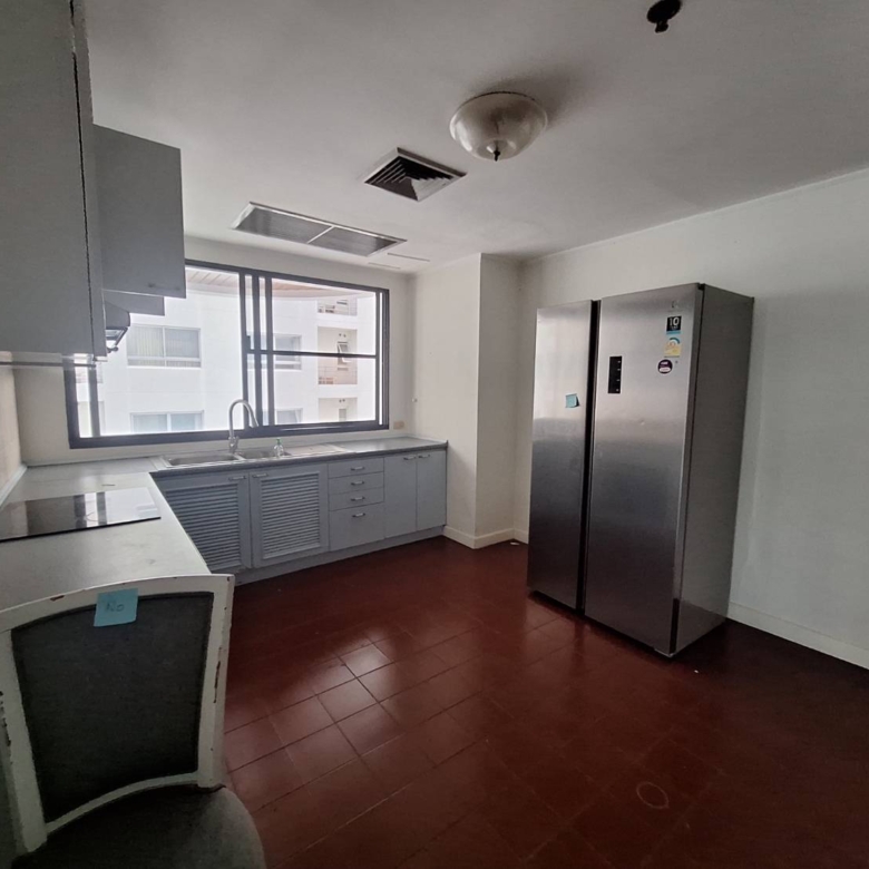 Le Raffine Sukhumvit 24