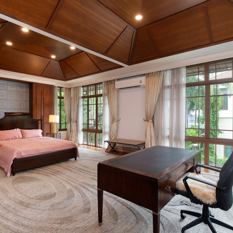 Baan Sansiri Sukhumvit 67