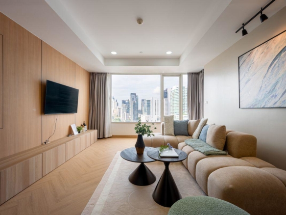Hampton Thonglor 10
