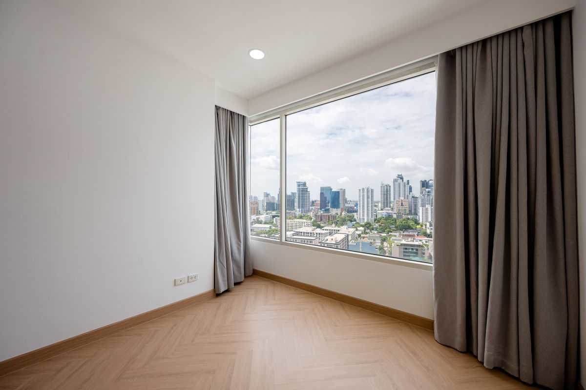 Hampton Thonglor 10
